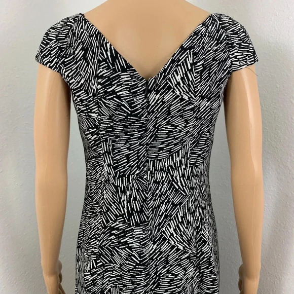 JAX dress - Picture 7 of 8